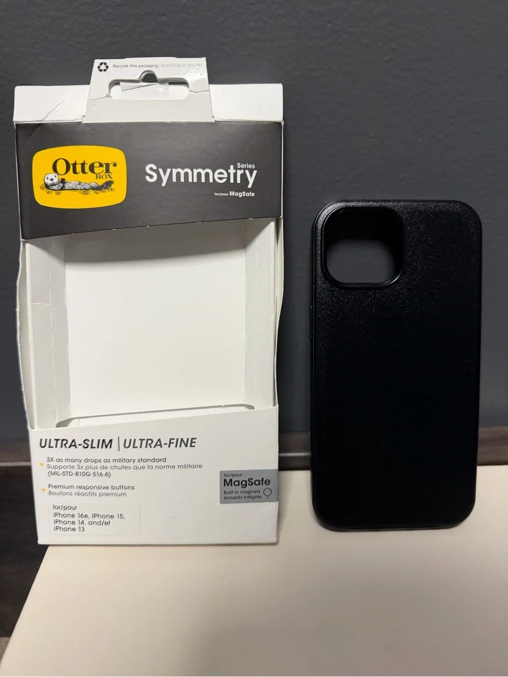 OtterBox Symmetry Ultra Slim / Ultra Fine for IPhone 16e 15 14 13 Black